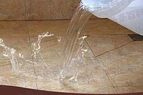 曾都漏水维修 免砸砖防水材料该如何施工